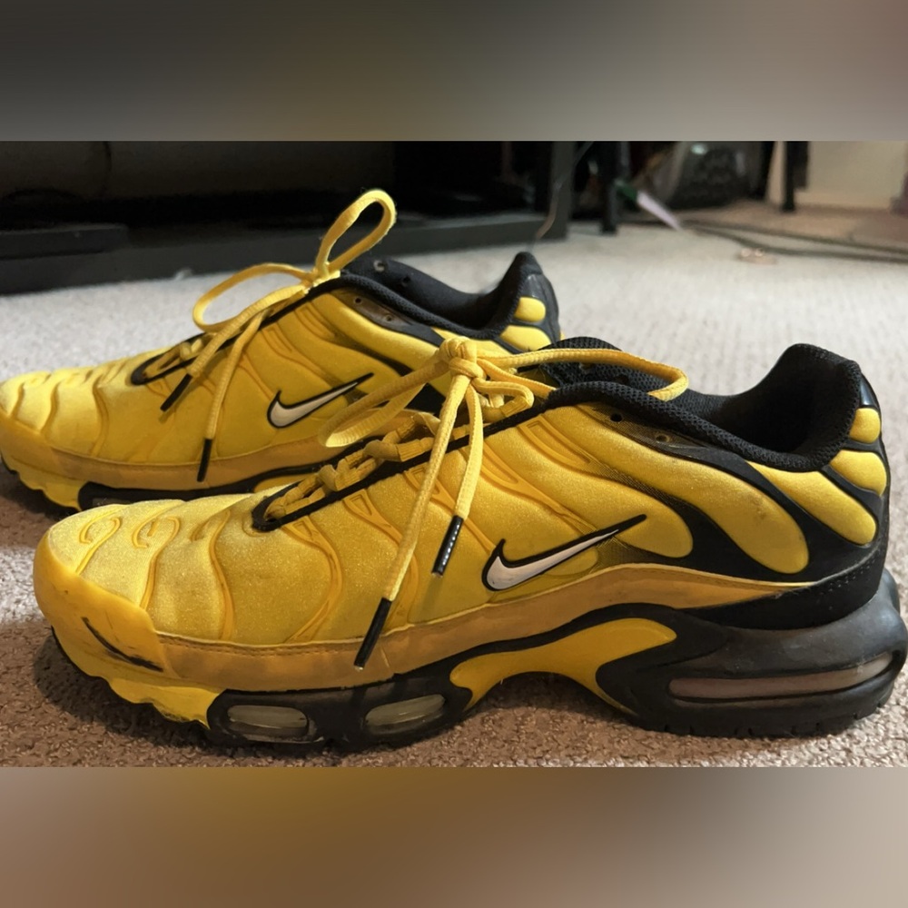 Nike Air Max Plus (Tour Yellow/White-Black)